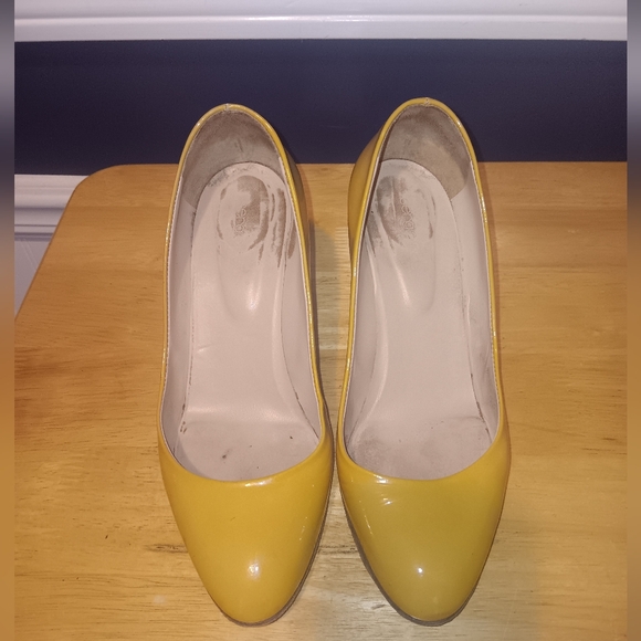 Sergio Rossi Shoes - Sergio Rossi Patent Leather Heels Size 37 1/2
